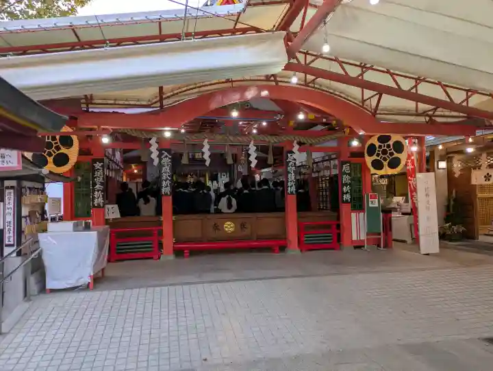 足の神様 服部天神宮の{uncategorized: "未分類", other: "その他", undefined: "問題あり", building: "その他建物", grave: "お墓", sacred_gate: "鳥居", guardian: "狛犬", statue: "像", buddha: "仏像", history: "歴史", nature: "自然", garden: "庭園", animal: "動物", pagoda: "塔", temizu: "手水舎", mountain_gate: "山門・神門", sanctuary: "本殿・本堂", subordinate: "末社・摂社", art: "芸術", scenery: "景色", jizo: "地蔵", ema: "絵馬", goshuin: "御朱印", omikuji: "おみくじ", items: "授与品その他", amulet: "お守り", goshuincho: "御朱印帳", eats: "食事", festival: "お祭り", votive_dance: "神楽", shichigosan: "七五三参", wedding: "結婚式", experience: "体験その他", initially: "初詣", around: "周辺", anti_infection: "感染症対策"}