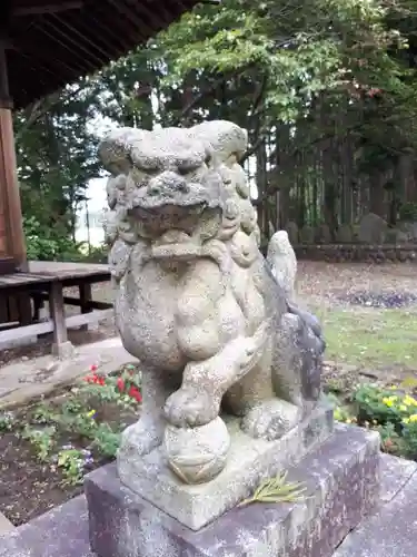 八幡神社の狛犬