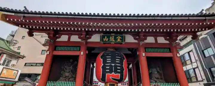 浅草寺の山門・神門