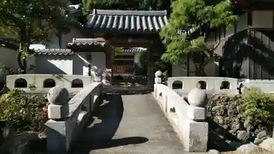 福寿院の山門・神門