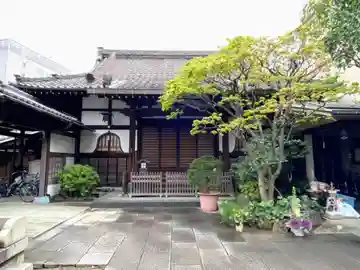 金蔵寺の本殿・本堂