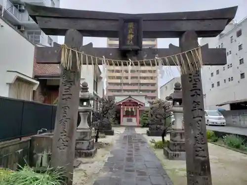 粟島神社の鳥居