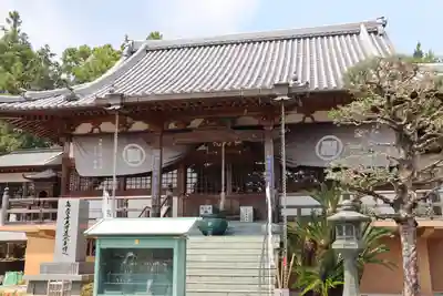 十楽寺の本殿・本堂