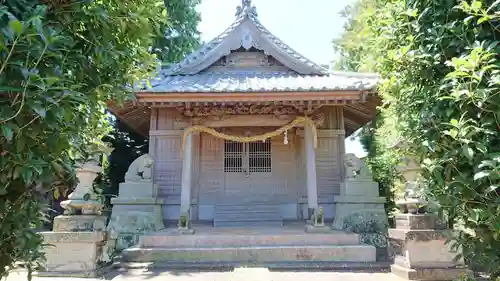 鮑玉白珠比咩命神社の本殿