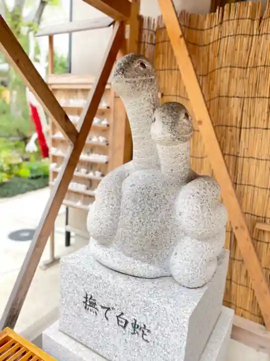 蛇窪神社の狛犬