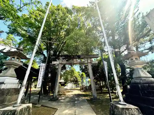 大神神社（花池）の鳥居