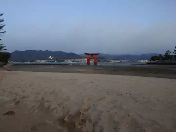 厳島神社(広島県)