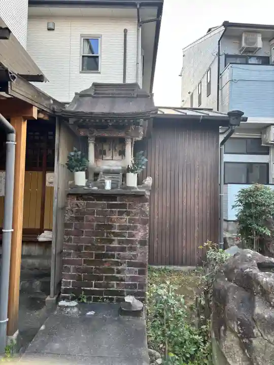 五穀神社の{uncategorized: "未分類", other: "その他", undefined: "問題あり", building: "その他建物", grave: "お墓", sacred_gate: "鳥居", guardian: "狛犬", statue: "像", buddha: "仏像", history: "歴史", nature: "自然", garden: "庭園", animal: "動物", pagoda: "塔", temizu: "手水舎", mountain_gate: "山門・神門", sanctuary: "本殿・本堂", subordinate: "末社・摂社", art: "芸術", scenery: "景色", jizo: "地蔵", ema: "絵馬", goshuin: "御朱印", omikuji: "おみくじ", items: "授与品その他", amulet: "お守り", goshuincho: "御朱印帳", eats: "食事", festival: "お祭り", votive_dance: "神楽", shichigosan: "七五三参", wedding: "結婚式", experience: "体験その他", initially: "初詣", around: "周辺", anti_infection: "感染症対策"}