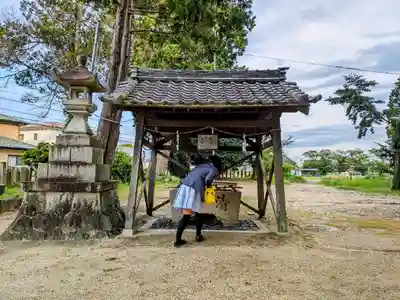 熊野社(東菱野町)の手水舎