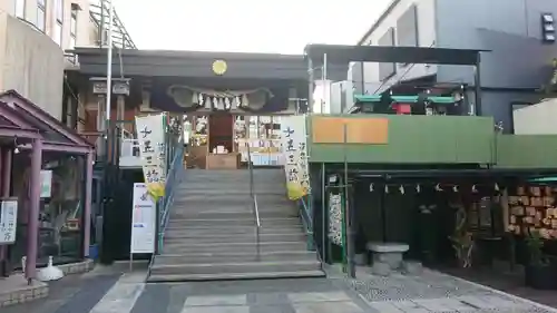 菊名神社の本殿・本堂
