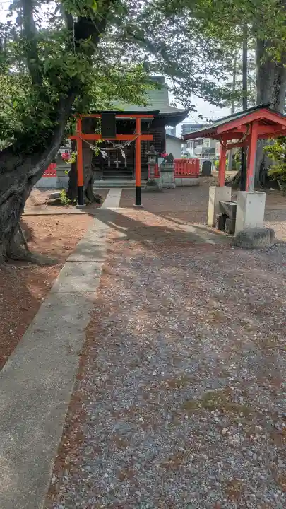 稲荷神社の{uncategorized: "未分類", other: "その他", undefined: "問題あり", building: "その他建物", grave: "お墓", sacred_gate: "鳥居", guardian: "狛犬", statue: "像", buddha: "仏像", history: "歴史", nature: "自然", garden: "庭園", animal: "動物", pagoda: "塔", temizu: "手水舎", mountain_gate: "山門・神門", sanctuary: "本殿・本堂", subordinate: "末社・摂社", art: "芸術", scenery: "景色", jizo: "地蔵", ema: "絵馬", goshuin: "御朱印", omikuji: "おみくじ", items: "授与品その他", amulet: "お守り", goshuincho: "御朱印帳", eats: "食事", festival: "お祭り", votive_dance: "神楽", shichigosan: "七五三参", wedding: "結婚式", experience: "体験その他", initially: "初詣", around: "周辺", anti_infection: "感染症対策"}
