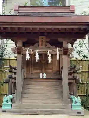 天沼八幡神社の本殿・本堂