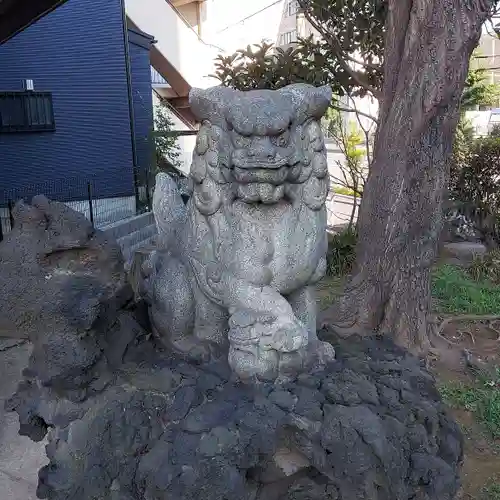 十条八雲神社の狛犬