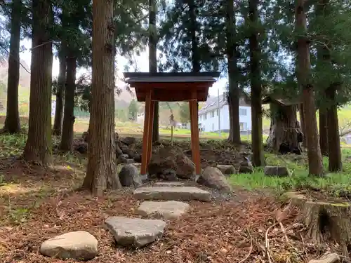 山家神社の末社・摂社