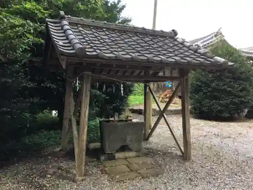 網戸神社の手水舎