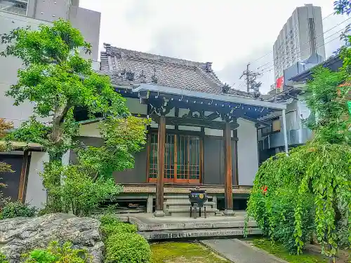 観聴寺の本殿・本堂