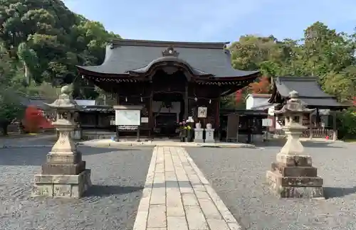 三尾神社の本殿