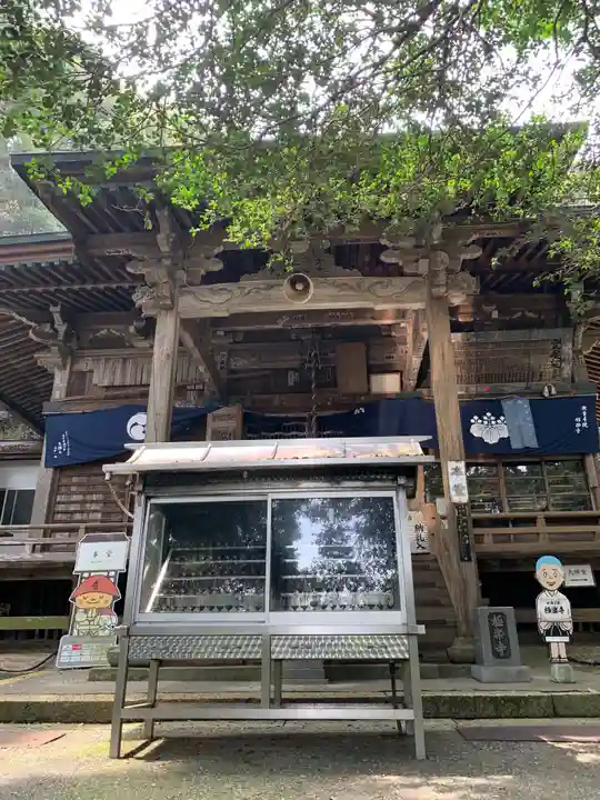 極楽寺の本殿・本堂