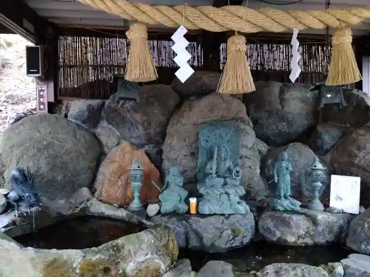 倶利迦羅不動寺山頂本堂(石川県)