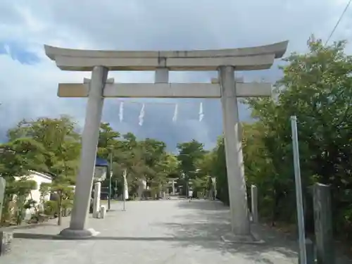 片瀬諏訪神社の鳥居