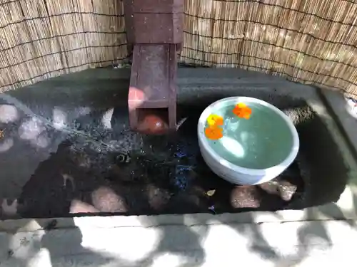 鴨島八幡神社の手水舎