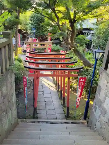 花園稲荷神社の鳥居