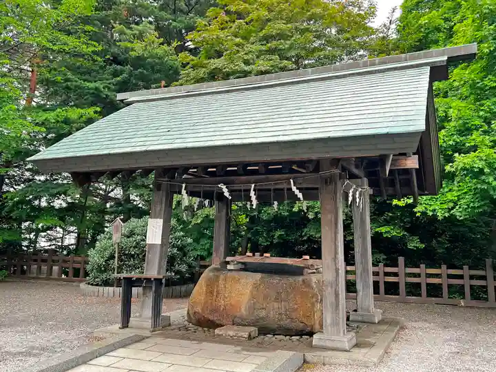 白石神社の手水舎