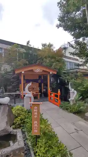 蛇窪神社の末社