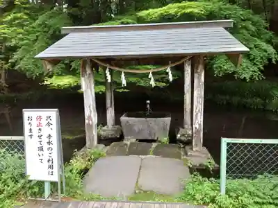 赤城神社(三夜沢町)の手水舎