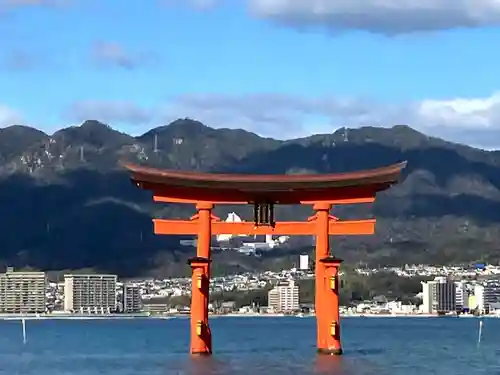 厳島神社(広島県)