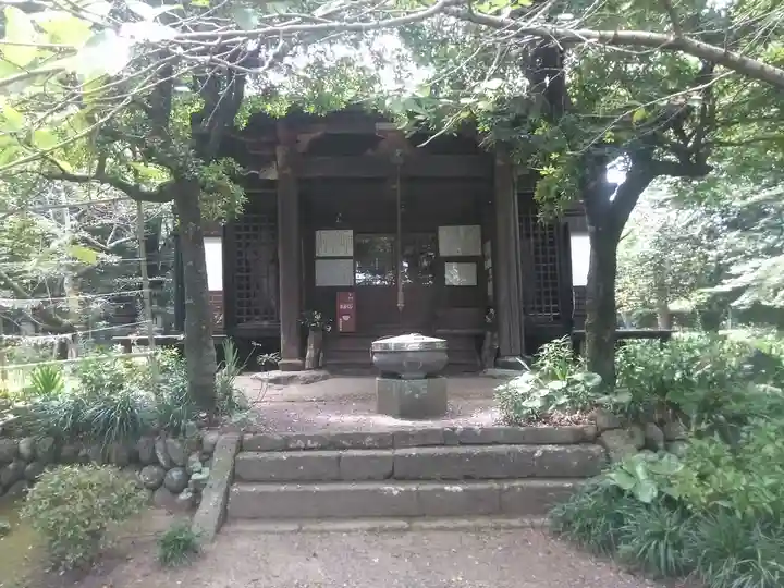 国分寺の本殿・本堂