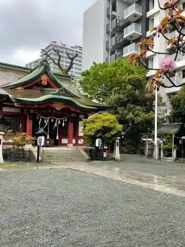 東神奈川熊野神社の{uncategorized: "未分類", other: "その他", undefined: "問題あり", building: "その他建物", grave: "お墓", sacred_gate: "鳥居", guardian: "狛犬", statue: "像", buddha: "仏像", history: "歴史", nature: "自然", garden: "庭園", animal: "動物", pagoda: "塔", temizu: "手水舎", mountain_gate: "山門・神門", sanctuary: "本殿・本堂", subordinate: "末社・摂社", art: "芸術", scenery: "景色", jizo: "地蔵", ema: "絵馬", goshuin: "御朱印", omikuji: "おみくじ", items: "授与品その他", amulet: "お守り", goshuincho: "御朱印帳", eats: "食事", festival: "お祭り", votive_dance: "神楽", shichigosan: "七五三参", wedding: "結婚式", experience: "体験その他", initially: "初詣", around: "周辺", anti_infection: "感染症対策"}