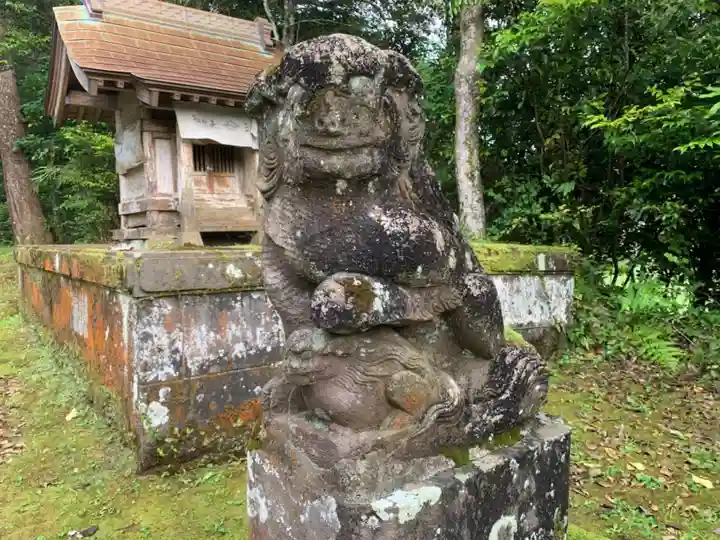 天御中主神社の狛犬