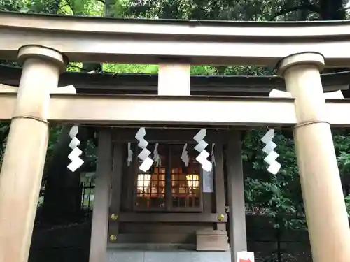 神明社の鳥居