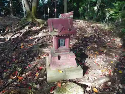 大明神山の祠の本殿・本堂