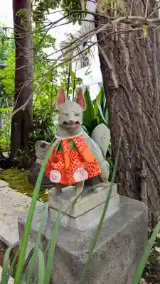 五十稲荷神社(栄寿稲荷神社)の狛犬