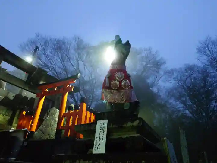 伏見稲荷大社一ノ峰(上之社神蹟•末廣大神)(京都府)