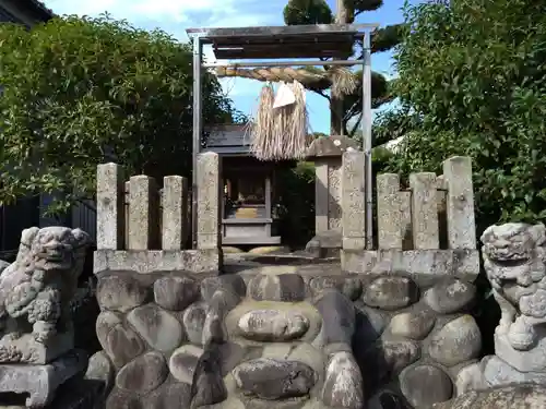 三狐社（鹿田）の本殿・本堂