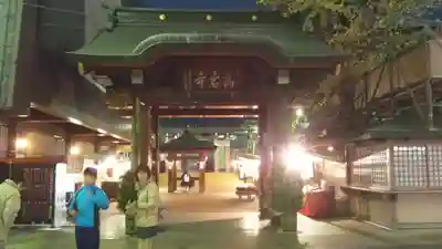 とげぬき地蔵尊 高岩寺の山門・神門