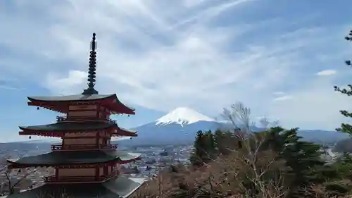 新倉富士浅間神社の景色