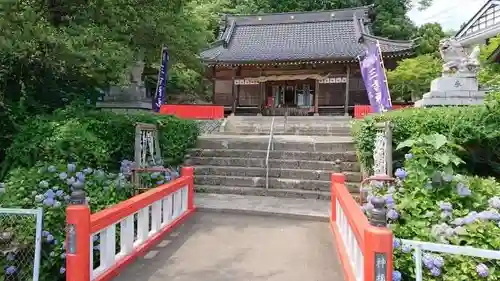 石母田　三吉神社の本殿・本堂