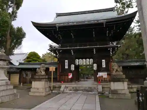 御霊神社（上御霊神社）の山門・神門