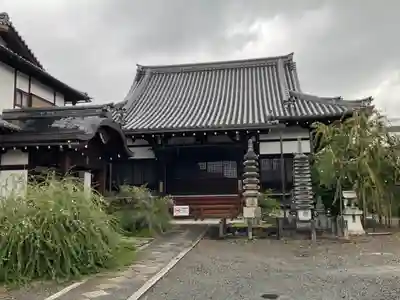 聞名寺の本殿・本堂