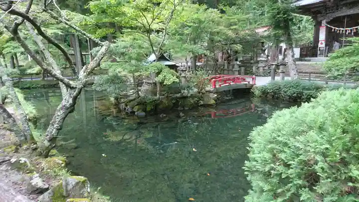 横山不動尊の庭園