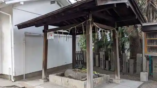 安居神社の手水