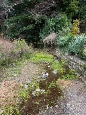 龍源院の{uncategorized: "未分類", other: "その他", undefined: "問題あり", building: "その他建物", grave: "お墓", sacred_gate: "鳥居", guardian: "狛犬", statue: "像", buddha: "仏像", history: "歴史", nature: "自然", garden: "庭園", animal: "動物", pagoda: "塔", temizu: "手水舎", mountain_gate: "山門・神門", sanctuary: "本殿・本堂", subordinate: "末社・摂社", art: "芸術", scenery: "景色", jizo: "地蔵", ema: "絵馬", goshuin: "御朱印", omikuji: "おみくじ", items: "授与品その他", amulet: "お守り", goshuincho: "御朱印帳", eats: "食事", festival: "お祭り", votive_dance: "神楽", shichigosan: "七五三参", wedding: "結婚式", experience: "体験その他", initially: "初詣", around: "周辺", anti_infection: "感染症対策"}