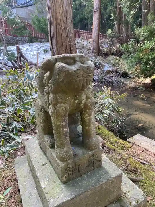岩木山神社の{uncategorized: "未分類", other: "その他", undefined: "問題あり", building: "その他建物", grave: "お墓", sacred_gate: "鳥居", guardian: "狛犬", statue: "像", buddha: "仏像", history: "歴史", nature: "自然", garden: "庭園", animal: "動物", pagoda: "塔", temizu: "手水舎", mountain_gate: "山門・神門", sanctuary: "本殿・本堂", subordinate: "末社・摂社", art: "芸術", scenery: "景色", jizo: "地蔵", ema: "絵馬", goshuin: "御朱印", omikuji: "おみくじ", items: "授与品その他", amulet: "お守り", goshuincho: "御朱印帳", eats: "食事", festival: "お祭り", votive_dance: "神楽", shichigosan: "七五三参", wedding: "結婚式", experience: "体験その他", initially: "初詣", around: "周辺", anti_infection: "感染症対策"}