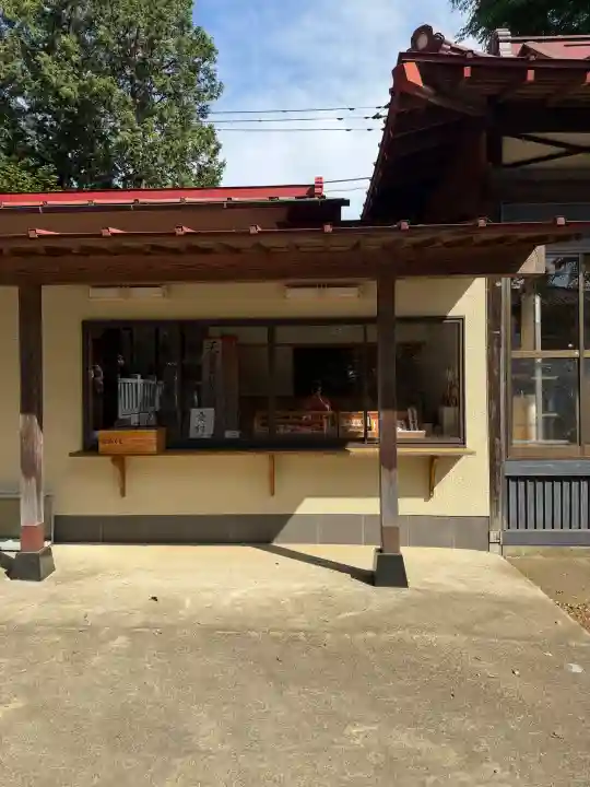 旭鎮守八幡神社の{uncategorized: "未分類", other: "その他", undefined: "問題あり", building: "その他建物", grave: "お墓", sacred_gate: "鳥居", guardian: "狛犬", statue: "像", buddha: "仏像", history: "歴史", nature: "自然", garden: "庭園", animal: "動物", pagoda: "塔", temizu: "手水舎", mountain_gate: "山門・神門", sanctuary: "本殿・本堂", subordinate: "末社・摂社", art: "芸術", scenery: "景色", jizo: "地蔵", ema: "絵馬", goshuin: "御朱印", omikuji: "おみくじ", items: "授与品その他", amulet: "お守り", goshuincho: "御朱印帳", eats: "食事", festival: "お祭り", votive_dance: "神楽", shichigosan: "七五三参", wedding: "結婚式", experience: "体験その他", initially: "初詣", around: "周辺", anti_infection: "感染症対策"}