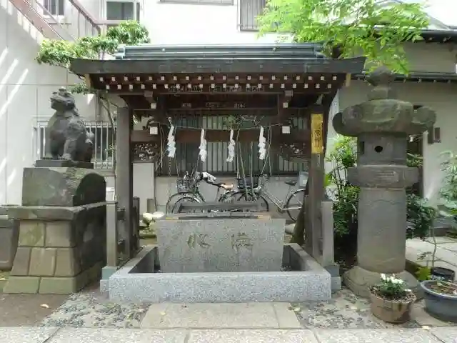 秋葉神社の手水舎