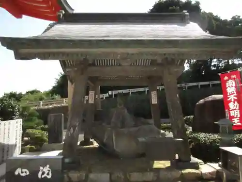 満願寺の手水舎